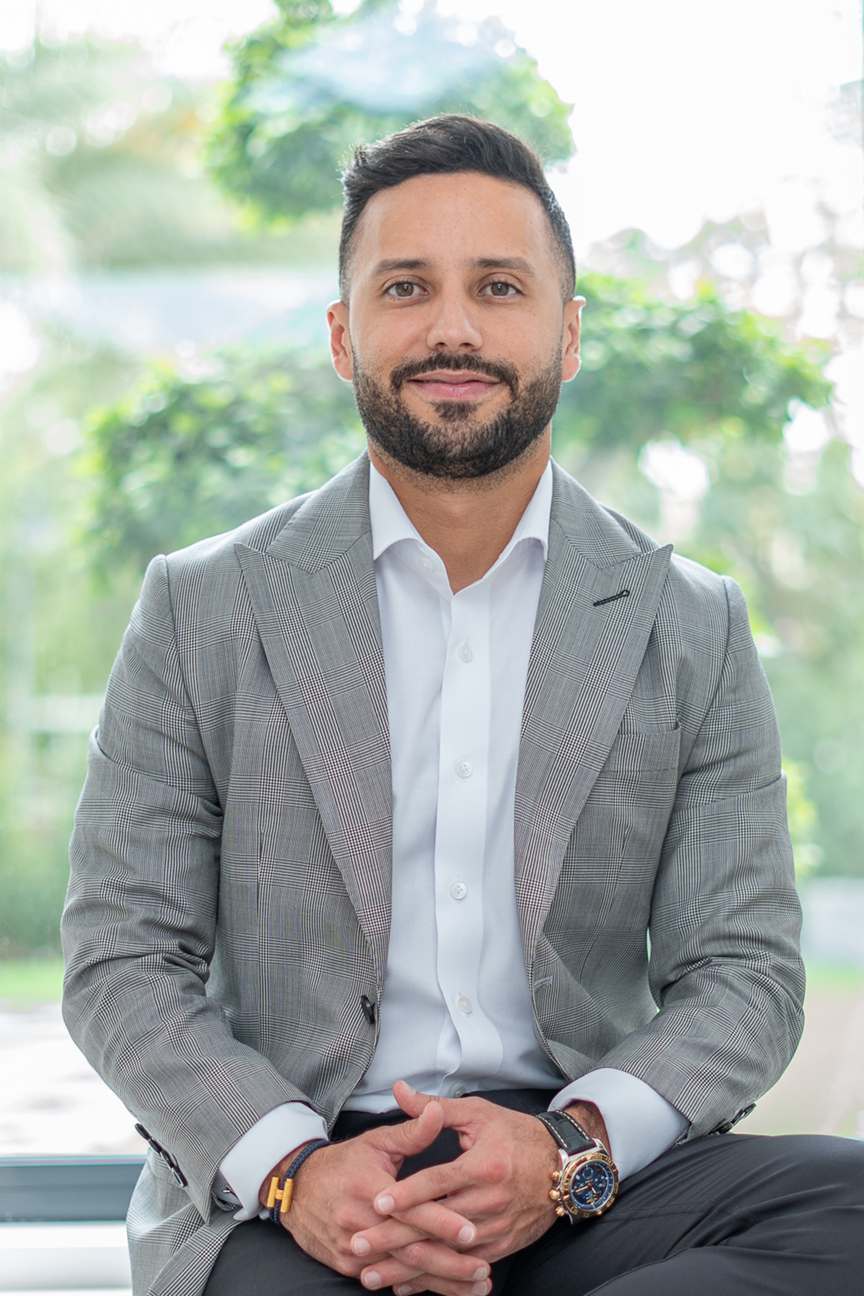 Carlos Cruz - Real Estate Agent